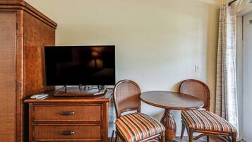 Apartment (0 Bedroom) | Interior