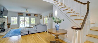 Pet-friendly Southampton Paradise With Pool!