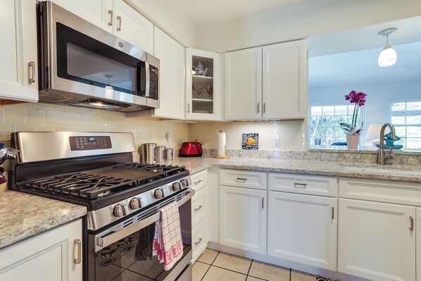 House (2 Bedrooms) | Interior