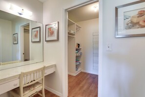 Interior - Walk to Beach: Home w/ BBQ & Fire Pit in Bradenton (Bradenton)