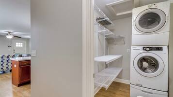 Casa (3 Bedrooms) | Parte interna