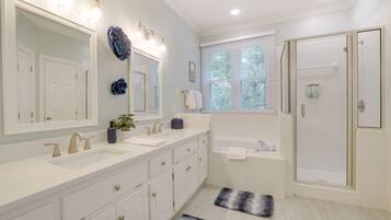 House (5 Bedrooms) | Bathroom