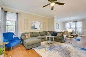 House (5 Bedrooms) | Living area | TV, fireplace, books - Lakefront Raleigh Retreat ~ 7 Mi to Downtown! (Raleigh)