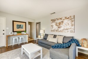 Interior - Modern Sacramento Gem ~ 4 Mi to Downtown! (Sacramento)