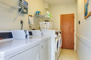 Apartment (1 Bedroom) | Interior - Longboat Key Vacation Rental: Direct Beach Access! (Longboat Key)