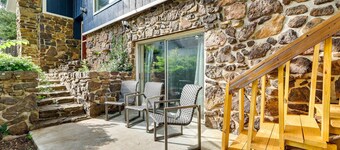 Waterfront Haven w/ Deck on Monkey Island!