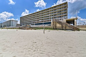 Interior - Oceanfront Daytona Beach Studio: Walkable Location (Daytona Beach Shores)