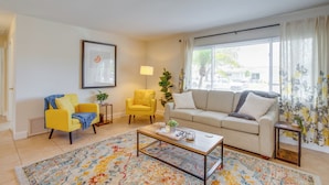Nhà (2 Bedrooms) | Nội thất