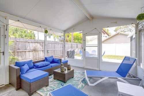 3 Mi to Beach: Bbq-ready Retreat in Seminole