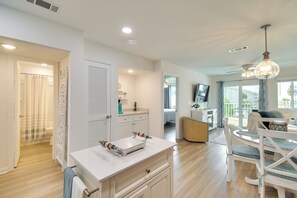 Apartment (2 Bedrooms) | Interior - Walk to Beach! Gulf Shores Escape w/ Indoor Pool (Gulf Shores)