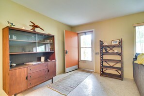 House (2 Bedrooms) | Interior - 3 Mi to Beach: Seminole Retreat w/ Patio (Seminole)