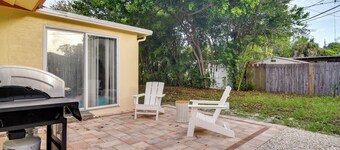 3 Mi to Beach: Seminole Retreat w/ Patio