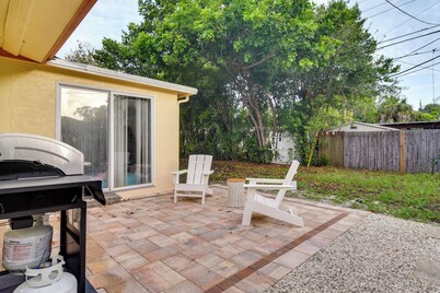 3 Mi to Beach: Seminole Retreat w/ Patio