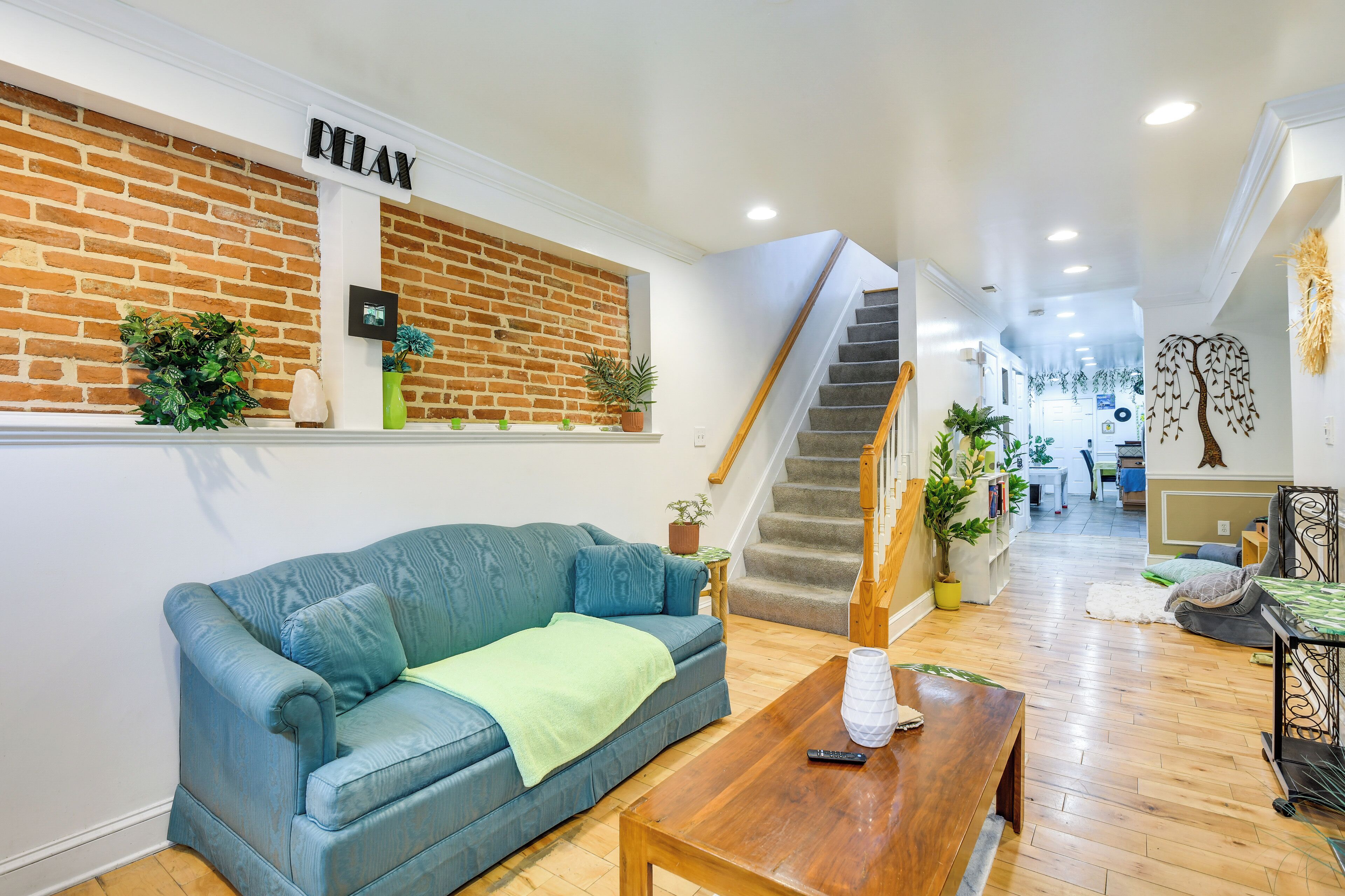 Apartment (3 Bedrooms) | Wohnbereich | Fernseher