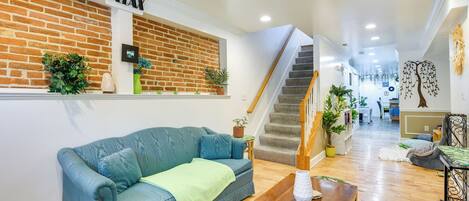 Apartment (3 Bedrooms) | Depan hartanah