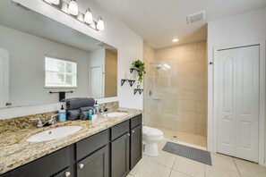 Interior - ~ 10 Mi to Animal Kingdom: Davenport Family Home (Davenport)