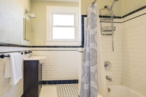 Apartment (3 Bedrooms) | Interior - Baltimore Vacation Rental - Near JHU & Art Museum! (Baltimore)