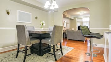 Apartment (3 Bedrooms) | Interior