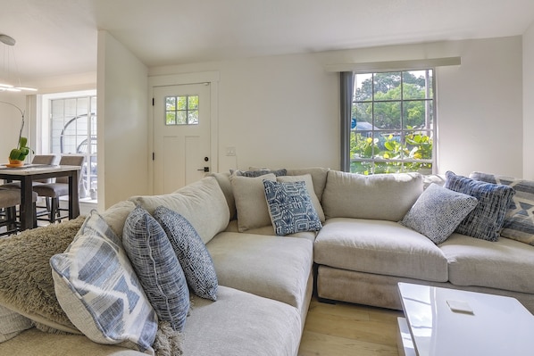 House (3 Bedrooms) | Interior - Palm Harbor Paradise w/ Community Pool! (Palm Harbor)