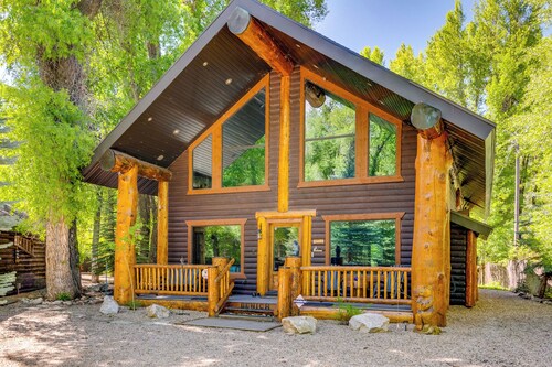 Weber River Cabin in Oakley w/ Private Hot Tub!