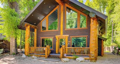 Weber River Cabin in Oakley w/ Private Hot Tub!