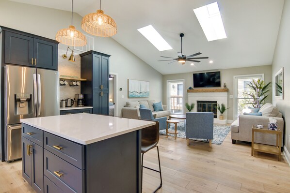 House (4 Bedrooms) | Interior