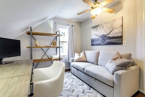 House (3 Bedrooms) | Interior - Cozy Springfield Vacation Rental Near Downtown (Springfield)