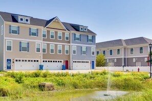 Interior - Luxury Ocean City Retreat w/ Beautiful Bay Views (Ocean City)