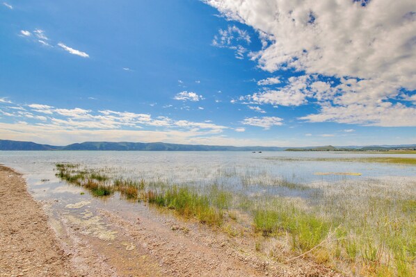 Apartment (3 Bedrooms) | Interior - Updated Garden City Retreat < 1 Mi to Bear Lake! (Garden City)