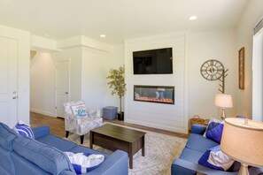 Apartment (3 Bedrooms) | Interior - Updated Garden City Retreat < 1 Mi to Bear Lake! (Garden City)