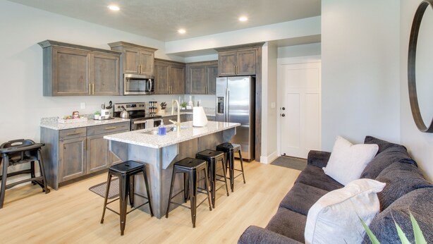 Apartment (3 Bedrooms) | Interior - Garden City Townhome, Close to Parks + Downtown! (Garden City)