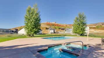 House (6 Bedrooms) | Interior