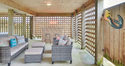 Nags Head Vacation Rental w/ Hot Tub: Near Beach!