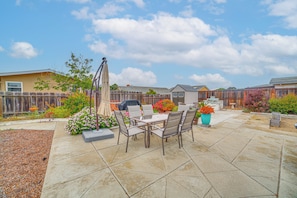 House (3 Bedrooms) | Interior - Seaside Vacation Rental w/ Patio Near Monterey Bay (Seaside)