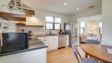 Cottage (2 Bedrooms) | Interior