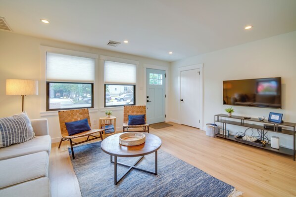 Cottage (2 Bedrooms) | Interior - Beautiful Cape May Cottage: Walk to Beach & Mall! (Cape May)