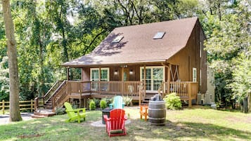 Rumah (5 Bedrooms) | Bagian depan properti