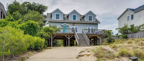 House (4 Bedrooms) | Front of property