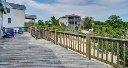 Sunny Corolla Home: Walk to Beach!