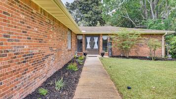 Rumah (4 Bedrooms) | Interior