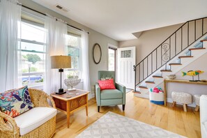 House (4 Bedrooms) | Interior