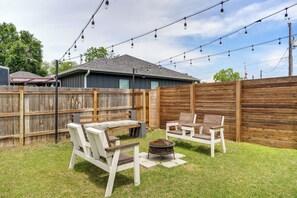 Terrace/patio - Updated New Braunfels Home w/ Fire Pit! (New Braunfels)