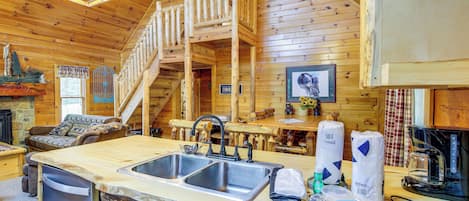 House (2 Bedrooms) | Interior