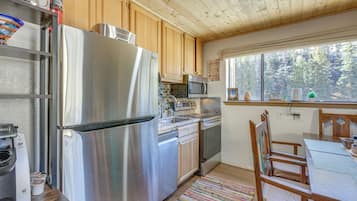 Apartment (2 Bedrooms) | Bahagian dalam