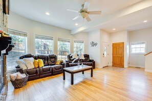 House (4 Bedrooms) | Interior