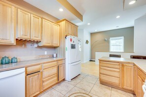 Talo (4 Bedrooms) | Sisätilat