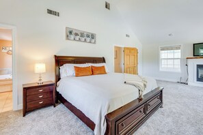 House (4 Bedrooms) | Interior