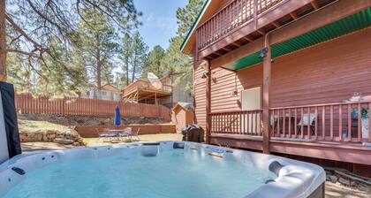 2 Mi to Lake Estes: Home w/ Deck & Grill
