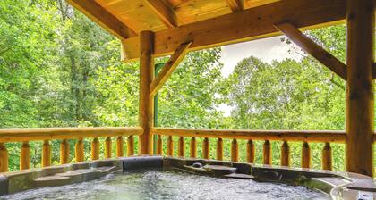 Sevierville Rental Cabin w/ Hot Tub & Game Room!