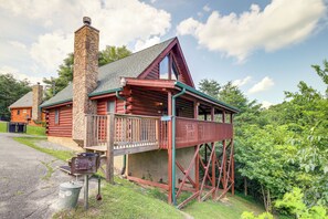 House (2 Bedrooms) | Exterior - Sevierville Cabin: Private Deck, Community Pool! (Sevierville)